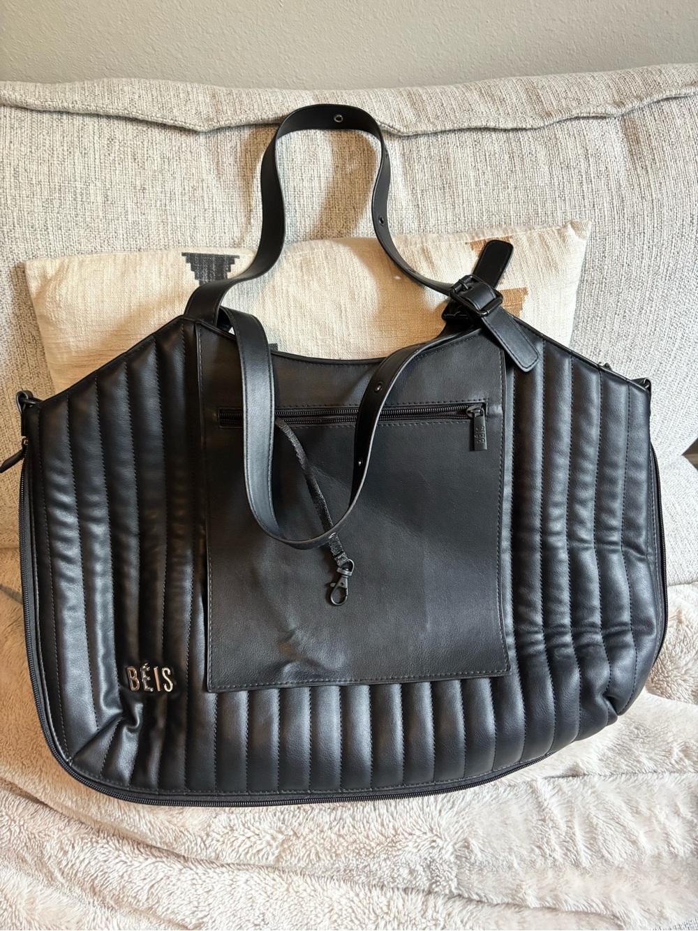 BEIS Overnight Bag